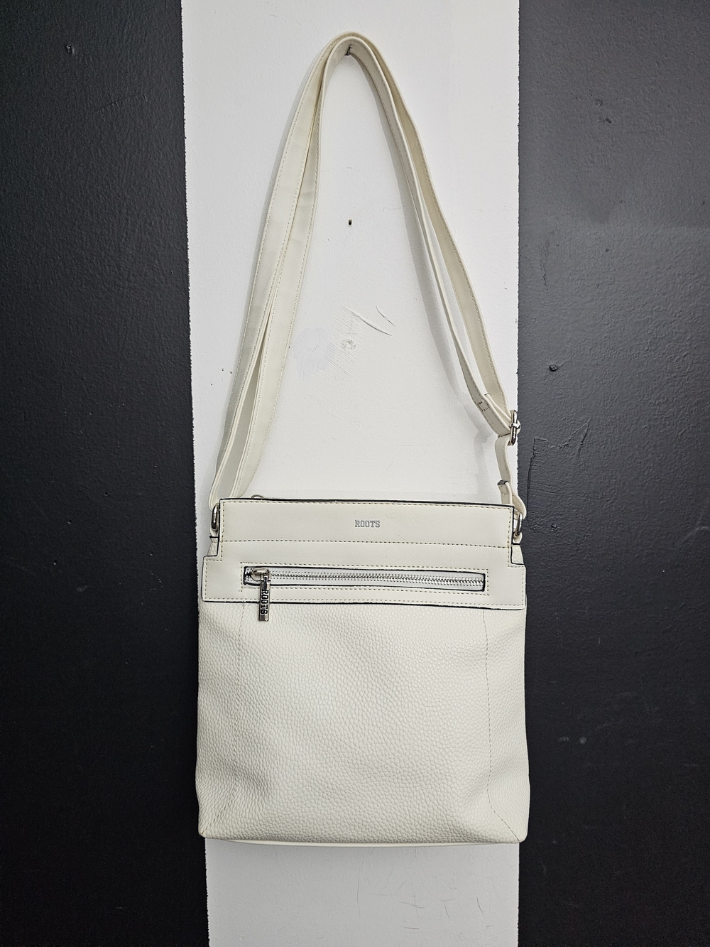 Roots Cream Crossbody Bag - Sleek Everyday Leather